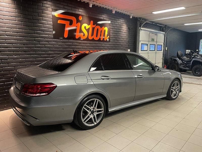 Silver Begagnad 2013 Mercedes E350 AMG Sedan | 189 000 kr (Bra pris) - Bild 1/4