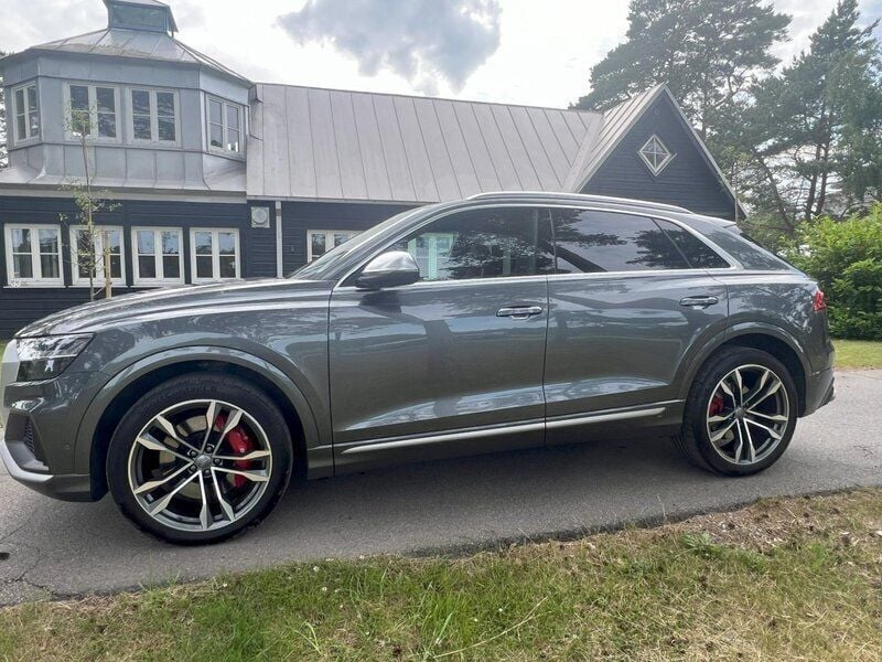 Grå Begagnad 2020 Audi SQ8 SUV | 645 000 kr (Superpris) - Bild 1/4