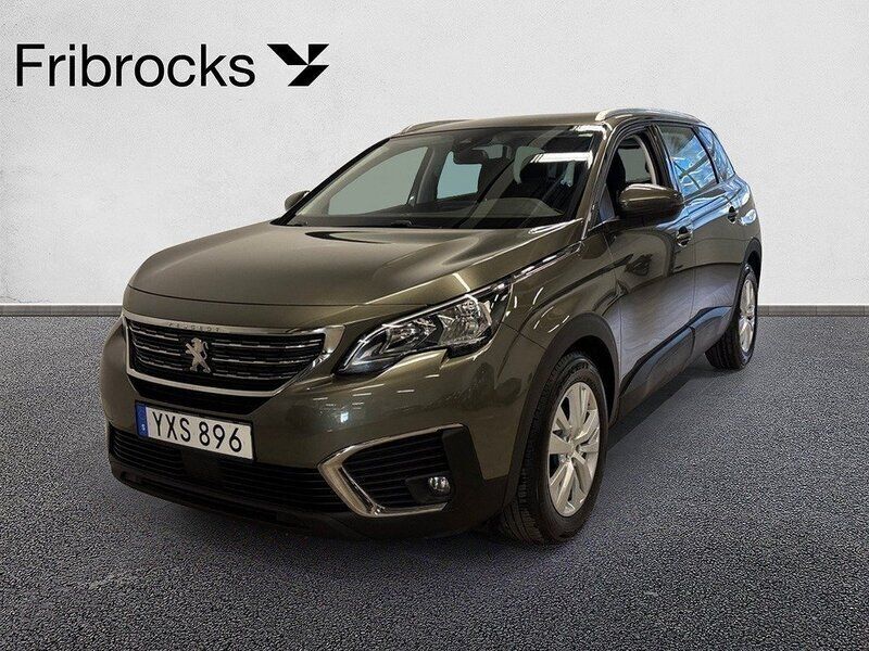 Mörkgrön (grön) Begagnad 2017 Peugeot 5008 Active Minibuss | 132 800 kr - Bild 1/4