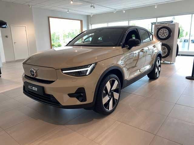 Ljusbrun (brun) Ny 2025 Volvo EC40 Plus SUV | 529 500 kr (Marknadspris) - Bild 1/4