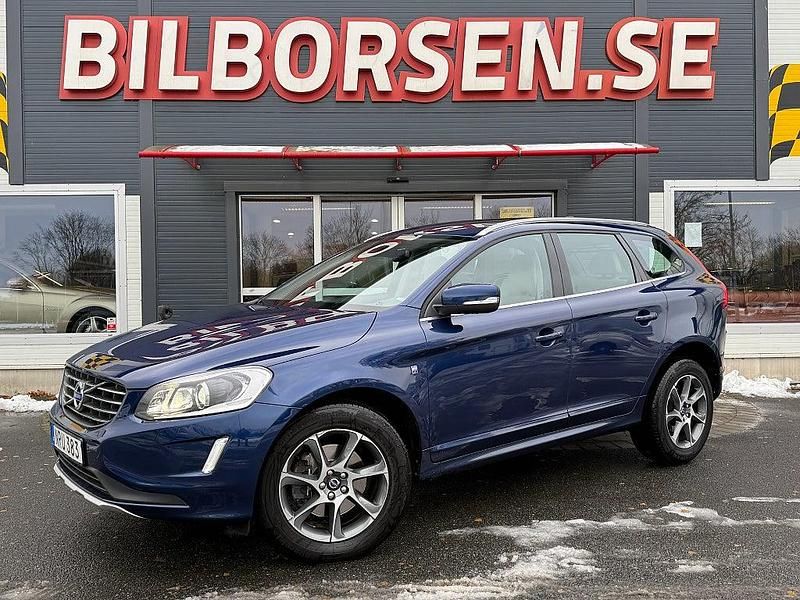 Blå Begagnad 2014 Volvo XC60 Ocean Race SUV | 195 000 kr (Lite dyr) - Bild 1/4