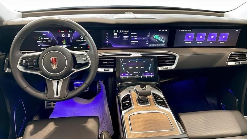 Begagnad Hongqi E-HS9 405 kW (551 HK) 2022 Svart SUV