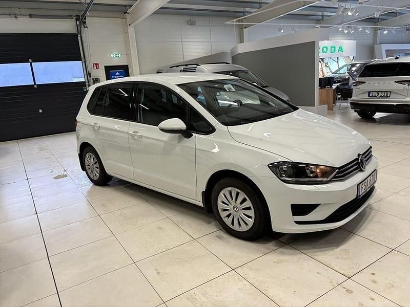 Begagnad VW Golf VII 112 HK (82 kW) 2016 Vit Halvkombi