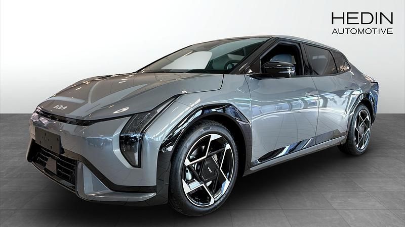 Grå Ny 2026 Kia EV4 GT-Line Halvkombi | 644 900 kr - Bild 1/4