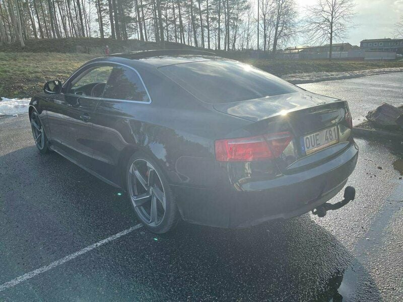 Begagnad Audi A5 Comfort 179 HK (131 kW) 2009 Svart Sportkupé