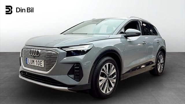 Grå Begagnad 2022 Audi Q4 e-tron Advanced Plus SUV | 359 000 kr (Marknadspris) - Bild 1/4