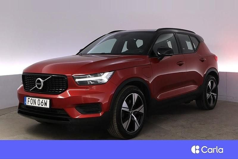 Röd Begagnad 2021 Volvo XC40 R-Design SUV | 394 900 kr (Lite dyr) - Bild 1/4