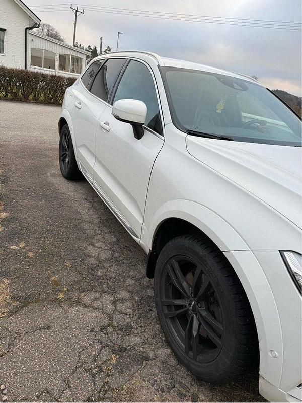 Vit Begagnad 2018 Volvo XC60 Inscription SUV | 220 000 kr (Dyr) - Bild 1/4