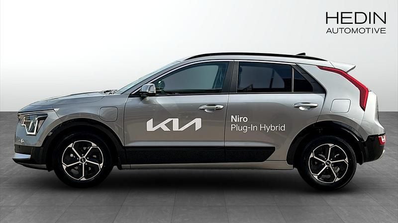 Begagnad Kia Niro Advance 184 HK (135 kW) 2025 Grå (silver) SUV
