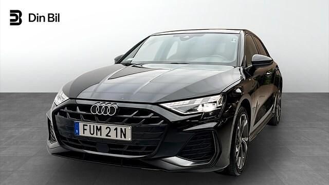Mytsvart metallic Begagnad 2025 Audi A3 S-Line | 369 000 kr (Lite dyr) - Bild 1/4