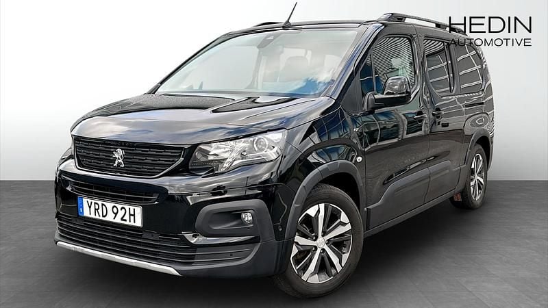Svart (black) Begagnad 2022 Peugeot e-Rifter GT-line Minibuss | 339 900 kr - Bild 1/4