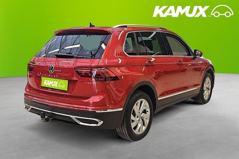 Begagnad VW Tiguan Elegance 245 HK (180 kW) 2021 Röd SUV