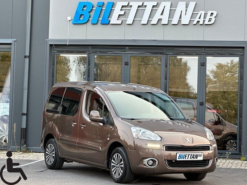 Begagnad 2014 Peugeot Partner Tepee Minibuss | 249 900 kr - Bild 1/4