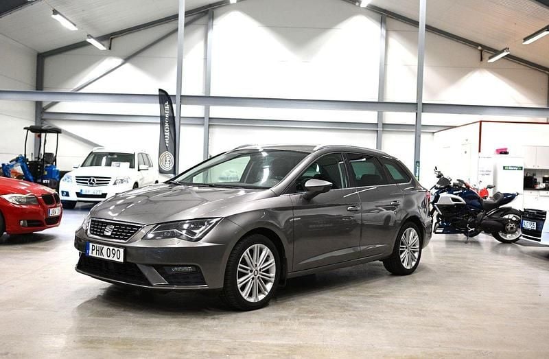 Grå Begagnad 2017 Seat Leon ST Kombi | 149 000 kr (Marknadspris) - Bild 1/4