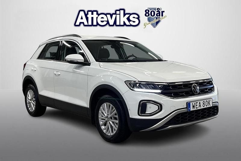 Vit Begagnad 2022 VW T-Roc Life SUV | 239 900 kr (Lite dyr) - Bild 1/4