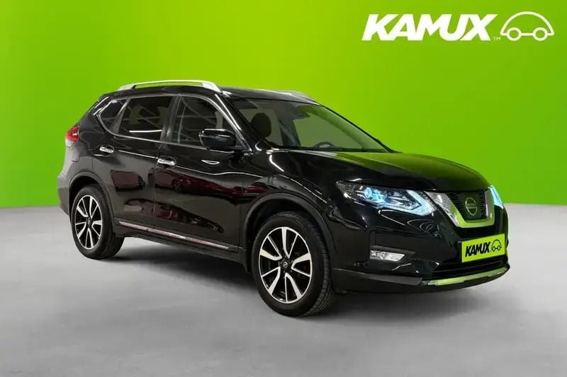 Svart Begagnad 2018 Nissan X-Trail 360º SUV | 189 800 kr (Bra pris) - Bild 1/4