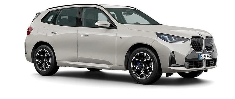 Grå Ny 2025 BMW X3 Comfort Edition SUV | 725 500 kr (Marknadspris) - Bild 1/3