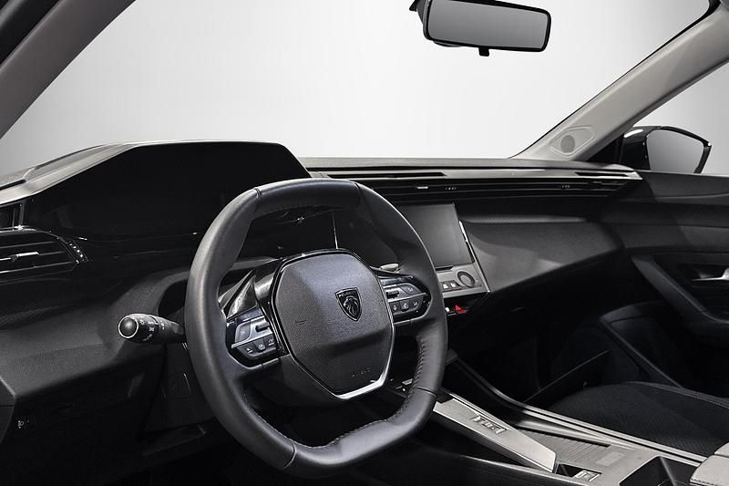 Begagnad Peugeot 308 Active 132 HK (97 kW) 2022 Grön Halvkombi