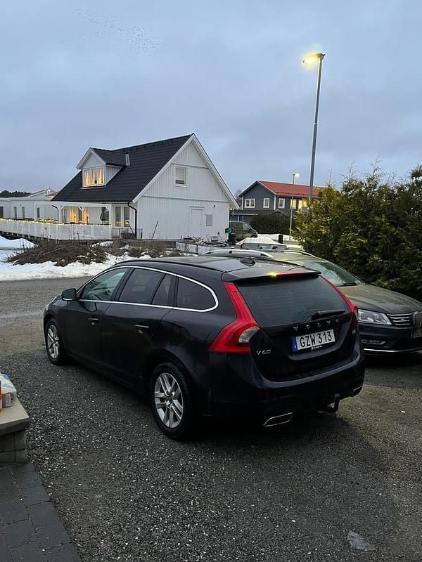Begagnad Volvo V60 215 HK (158 kW) 2014 Kombi
