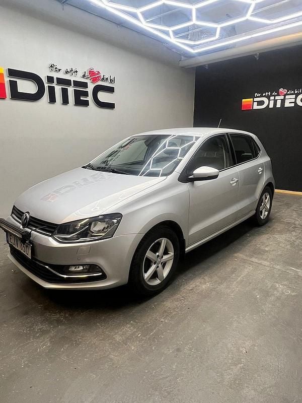 Begagnad VW Polo 90 HK (66 kW) 2017 Silver Halvkombi