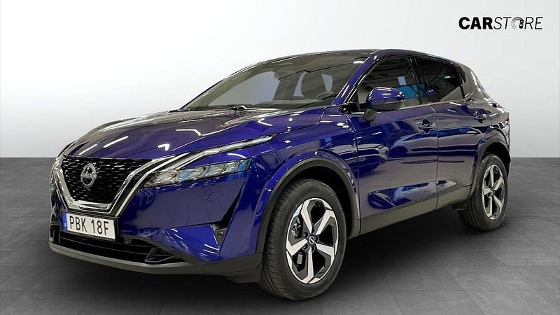 Blå (purple) Begagnad 2024 Nissan Qashqai 360º SUV | 299 900 kr (Marknadspris) - Bild 1/4