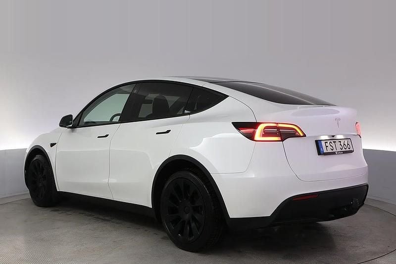 Begagnad Tesla Model Y Long Range AWD 392 kW (534 HK) 2022 Vit SUV
