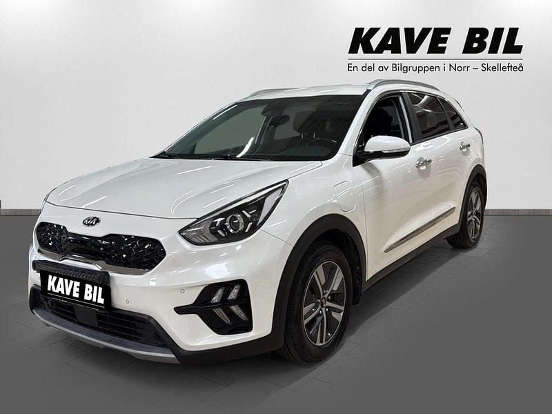 Vit Begagnad 2020 Kia Niro Advance SUV | 199 900 kr (Marknadspris) - Bild 1/4
