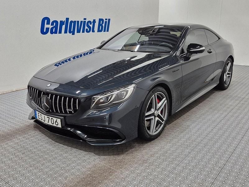 Mörkblå (antraciteblue metallic) Begagnad 2015 Mercedes S63 AMG AMG Sportkupé | 749 000 kr - Bild 1/4
