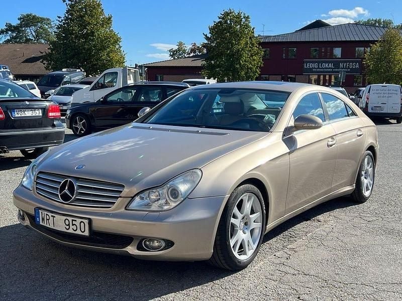 Begagnad Mercedes CLS350 272 HK (200 kW) 2005 Ljusbrun Sportkupé