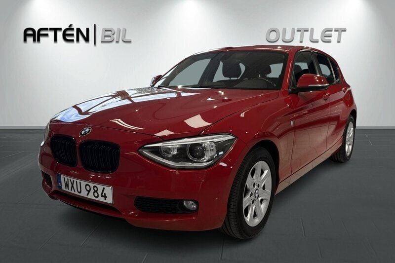 Röd Begagnad 2013 BMW 116 Halvkombi | 69 800 kr (Superpris) - Bild 1/3