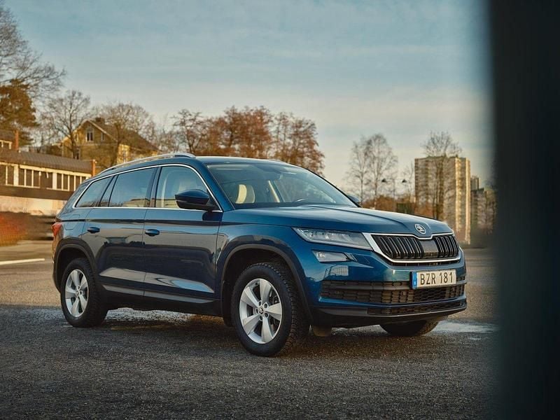 Blå Begagnad 2018 Skoda Kodiaq Business Line SUV | 249 000 kr (Bra pris) - Bild 1/4