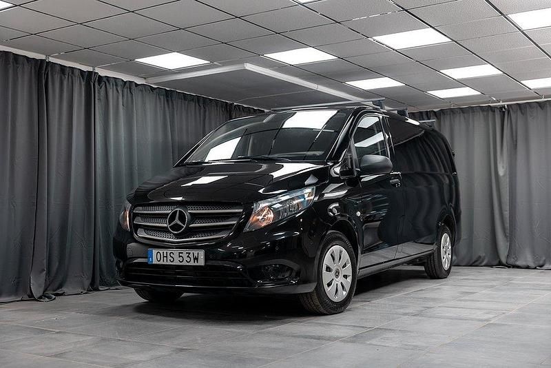 Svart Begagnad 2020 Mercedes Vito Minibuss | 315 000 kr (Lite dyr) - Bild 1/4
