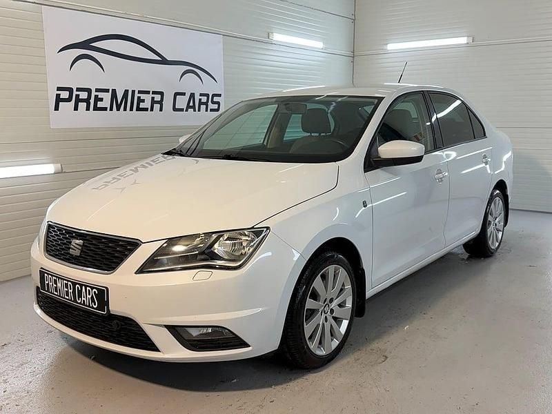 Begagnad Seat Toledo 105 HK (77 kW) 2014 Vit Halvkombi