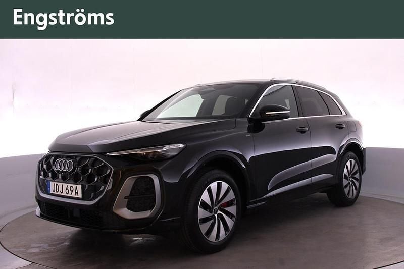 Ny Audi Q5 S-Line 367 HK (269 kW) 2025 Svart (mytsvart metallic) SUV