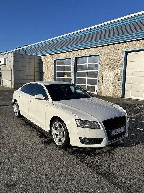 Begagnad 2010 Audi A5 Sportback Halvkombi | 95 000 kr (Marknadspris) - Bild 1/4
