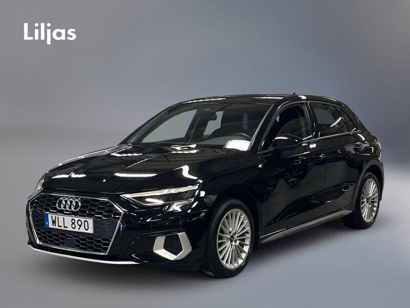 Svart Begagnad 2020 Audi A3 Sportback Advanced Plus Halvkombi | 199 000 kr (Marknadspris) - Bild 1/4