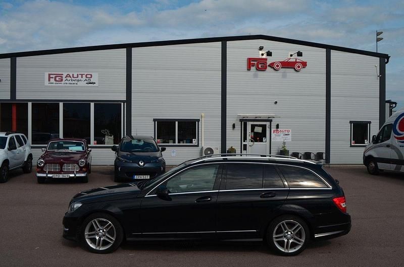 Svart Begagnad 2012 Mercedes C200 AMG Kombi | 99 000 kr (Marknadspris) - Bild 1/4