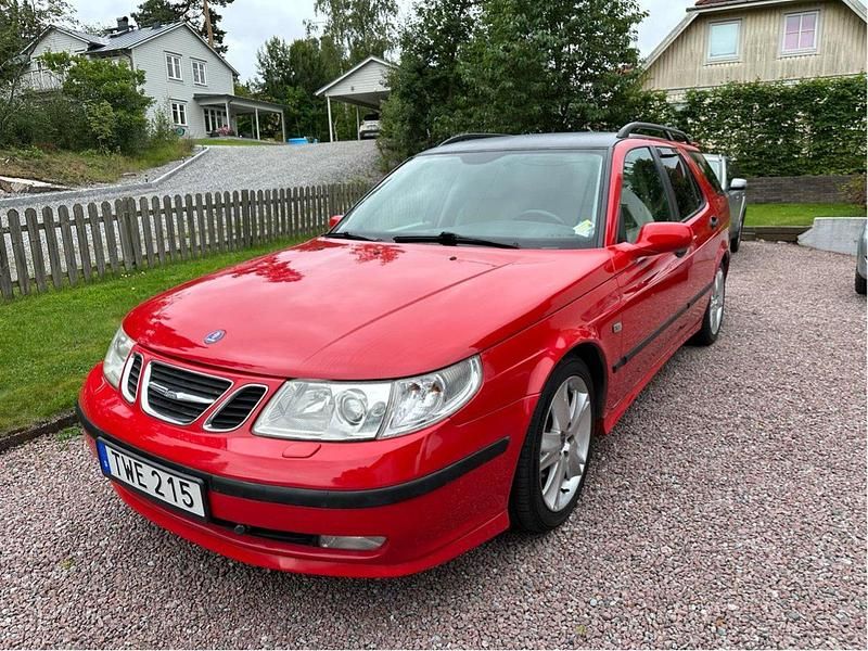 Röd Begagnad 2003 Saab 9-5 Vector Kombi | 19 000 kr (Superpris) - Bild 1/3