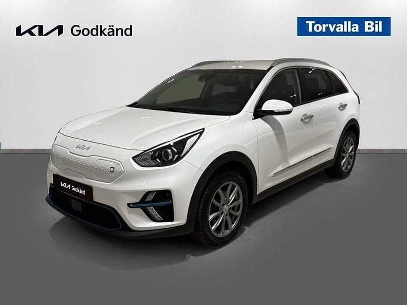 Snow white pearl Begagnad 2022 Kia e-Niro Advance SUV | 268 900 kr (Bra pris) - Bild 1/3