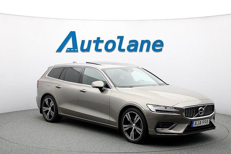 Pebble grey Begagnad 2018 Volvo V60 Inscription Kombi | 279 900 kr (Marknadspris) - Bild 1/4