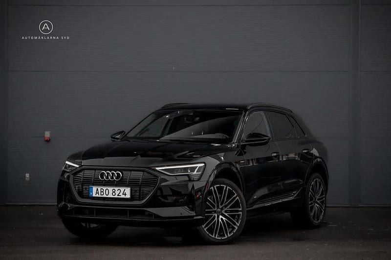 Svart Begagnad 2020 Audi e-tron Proline SUV | 299 900 kr (Lite dyr) - Bild 1/4