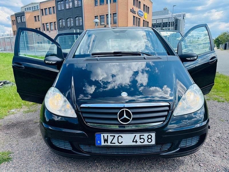 Svart Begagnad 2006 Mercedes A170 Classic Halvkombi | 33 000 kr (Bra pris) - Bild 1/4