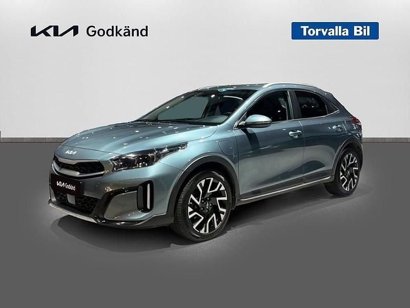 Grå Begagnad 2022 Kia XCeed SUV | 249 900 kr (Marknadspris) - Bild 1/3