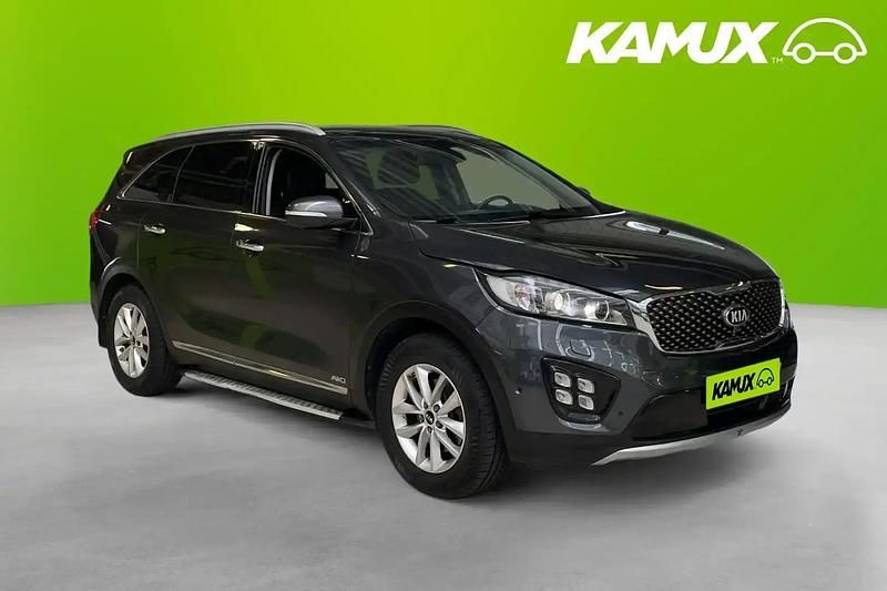 Silver/grå Begagnad 2017 Kia Sorento SUV | 239 800 kr (Marknadspris) - Bild 1/4