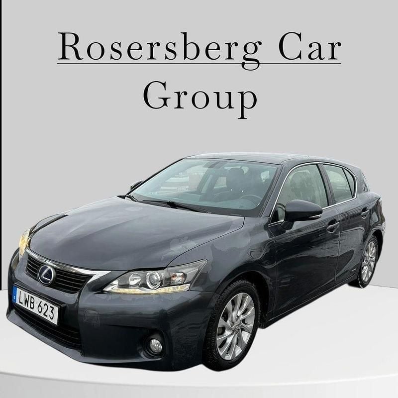 Grå Begagnad 2011 Lexus CT200h Executive Line Halvkombi | 97 900 kr (Lite dyr) - Bild 1/4