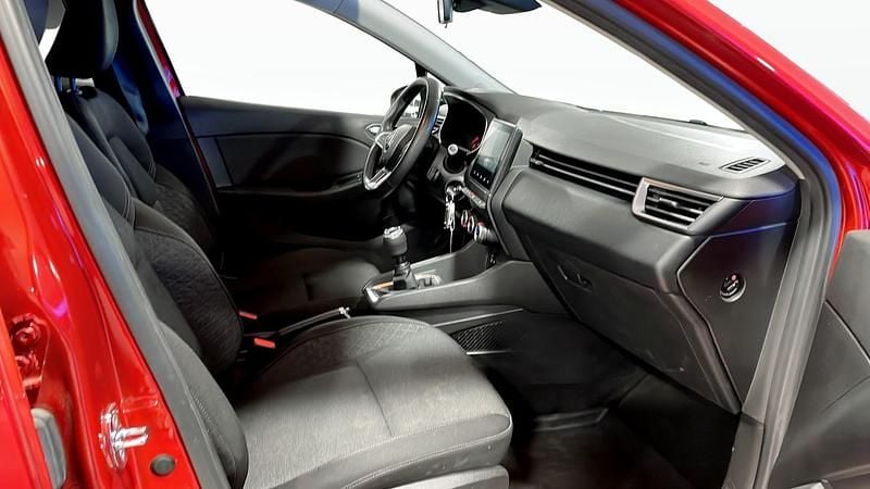 Begagnad Renault Clio V Zen 101 HK (74 kW) 2020 Röd Halvkombi