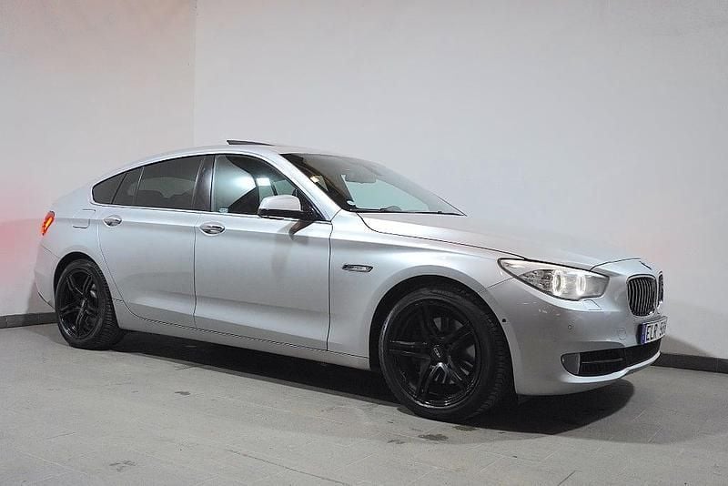 Begagnad BMW 535 Gran Turismo 299 HK (219 kW) 2010 Ljusgrå Halvkombi