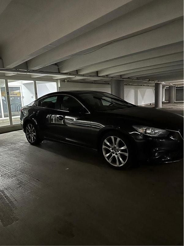 Svart Begagnad 2013 Mazda 6 Sedan | 45 000 kr - Bild 1/4
