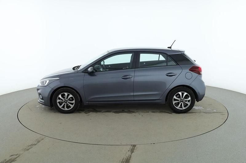 Begagnad Hyundai i20 Select 85 HK (62 kW) 2019 Grå Halvkombi