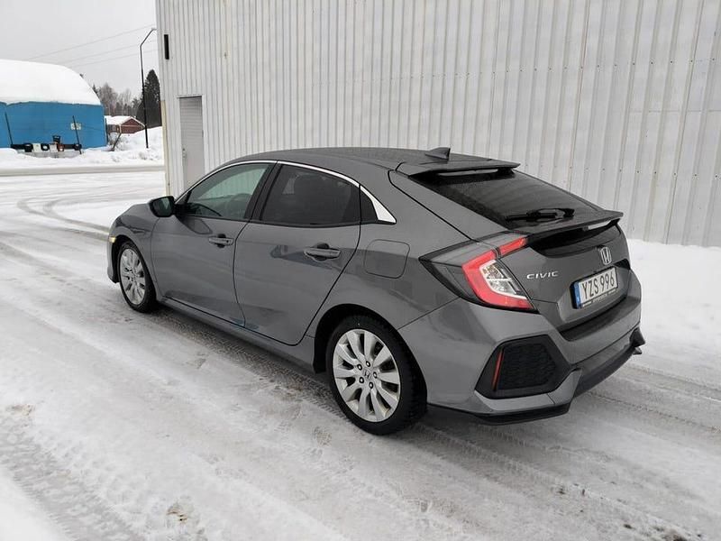 Begagnad Honda Civic 129 HK (94 kW) 2017